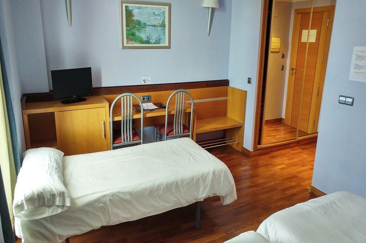 Hotel Isur Llerena Kültér fotó