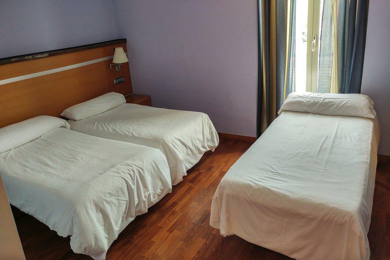 Hotel Isur Llerena Kültér fotó