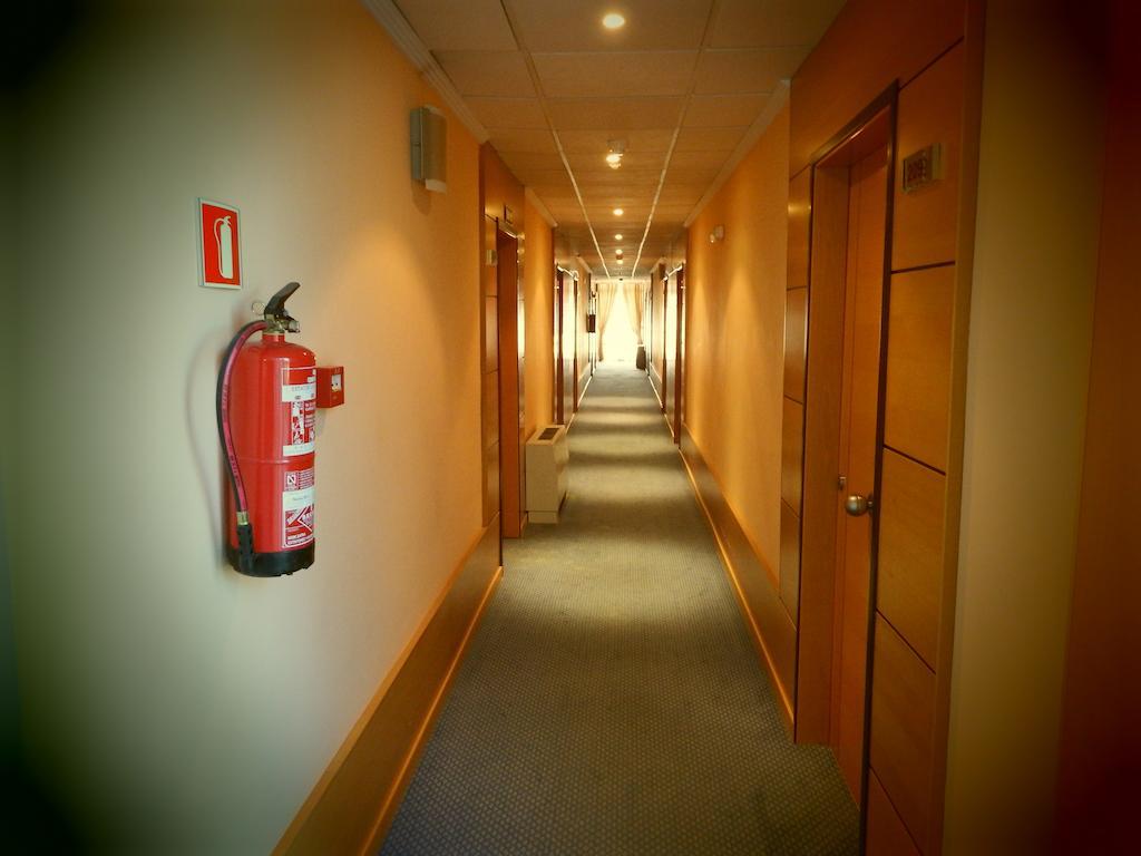 Hotel Isur Llerena Kültér fotó
