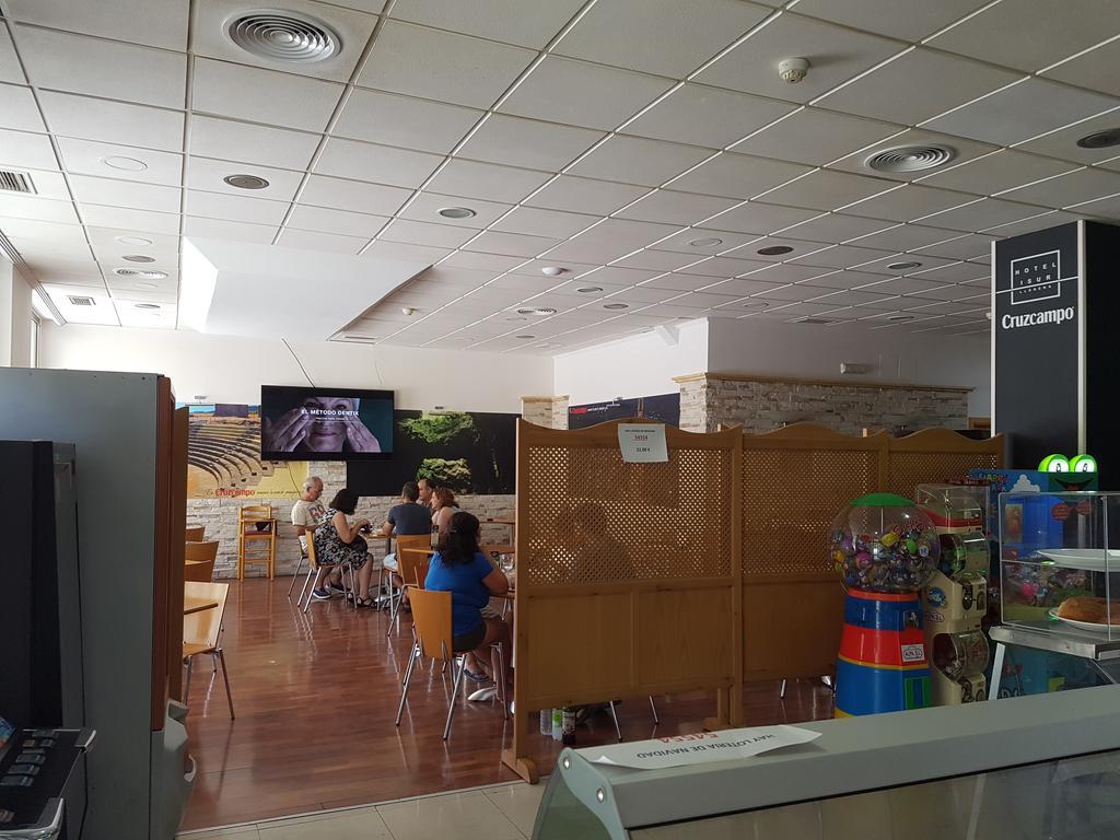 Hotel Isur Llerena Kültér fotó